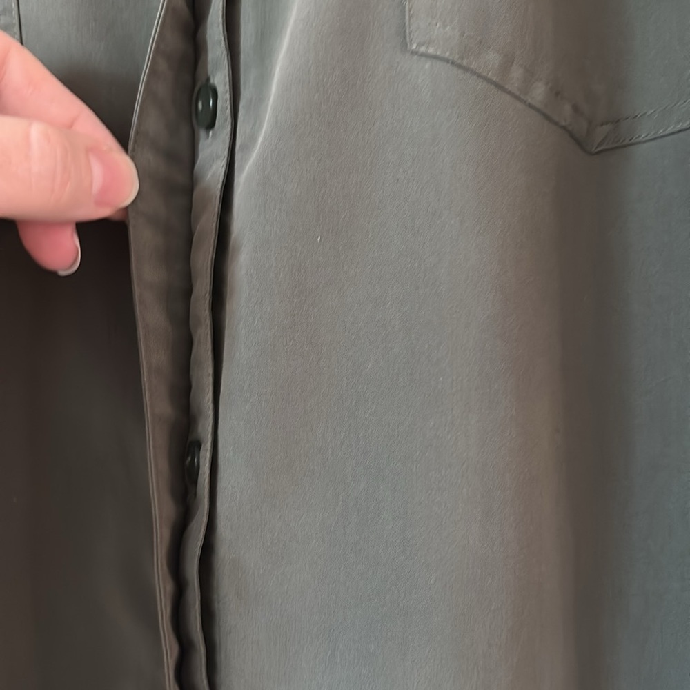 Chico’s Size 2 Olive Solid Hidden Button Down Uti… - image 7